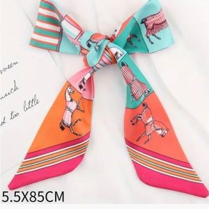 NWT- Purse Twilly- Green & Orange Multi Color Horse Design